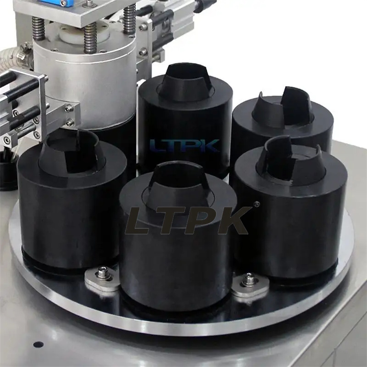 semi automatic glass bottle vacuum closing capping machine for glass bottle iron lid.jpg